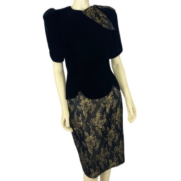 Vintage 80s Scott McClintock Black Velvet Gold Floral Open Back Dress size 10 - Picture 2 of 16